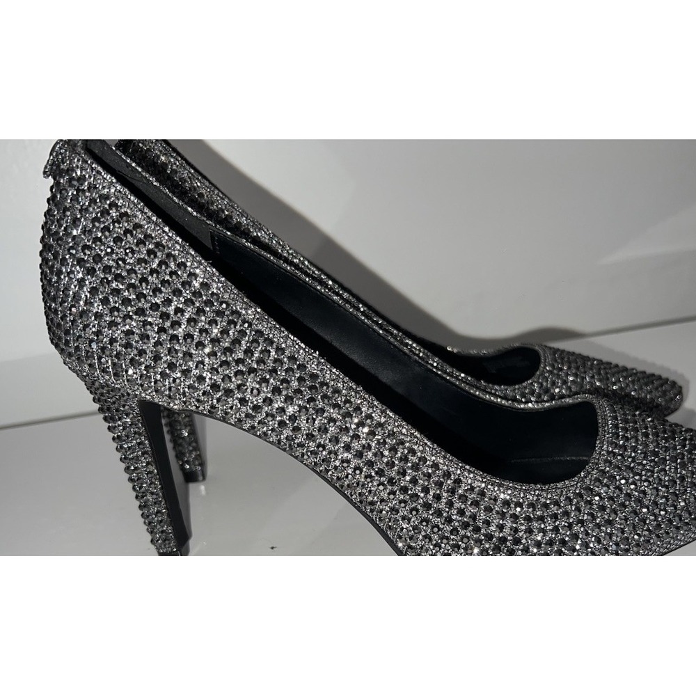 (15/b45)Michael Kors Woman's Dorothy Flex Pump Glitter Black/Silver, Size7 M